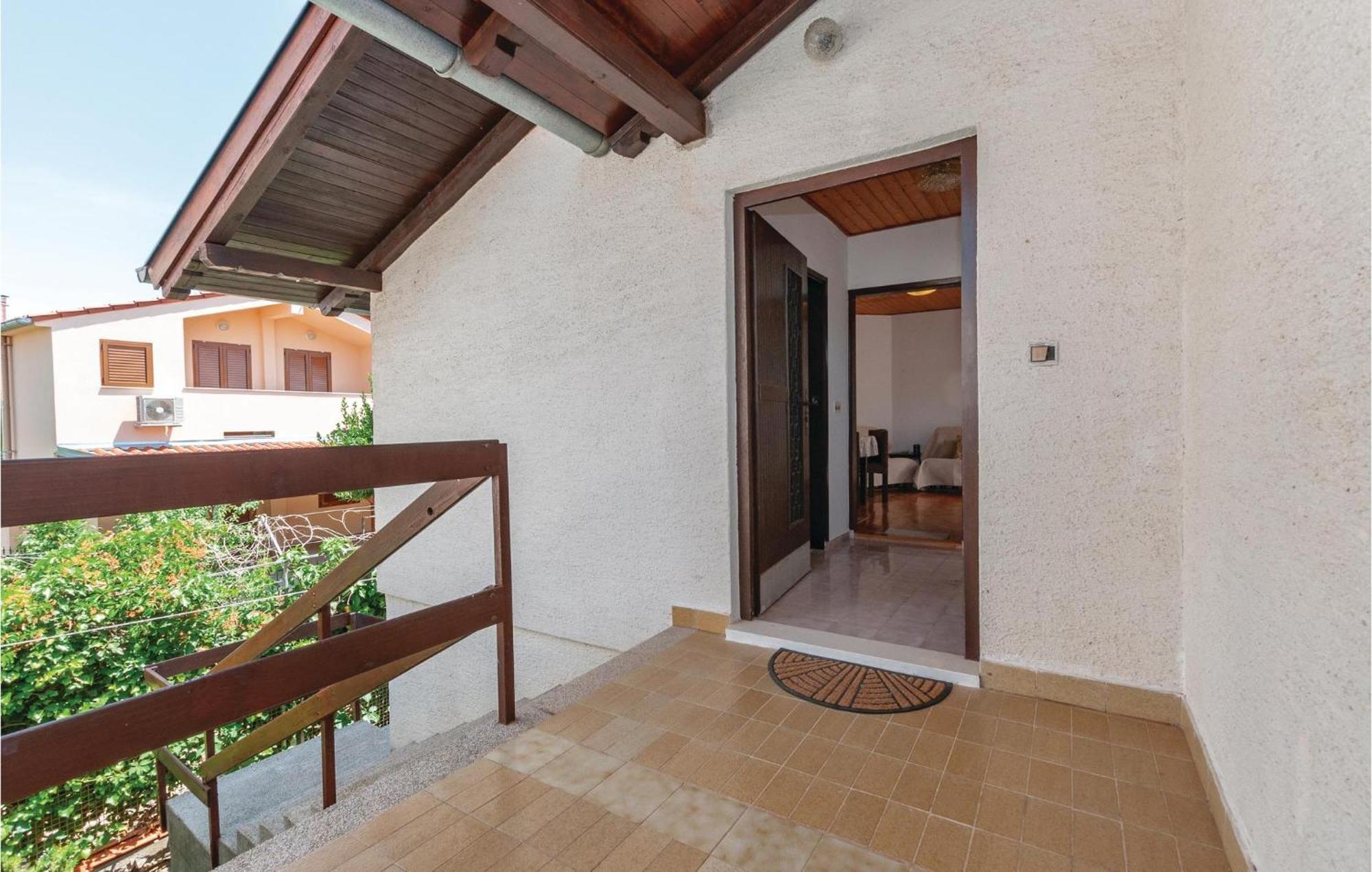 Pet Friendly Apartment In Jadrija With Wifi ภายนอก รูปภาพ